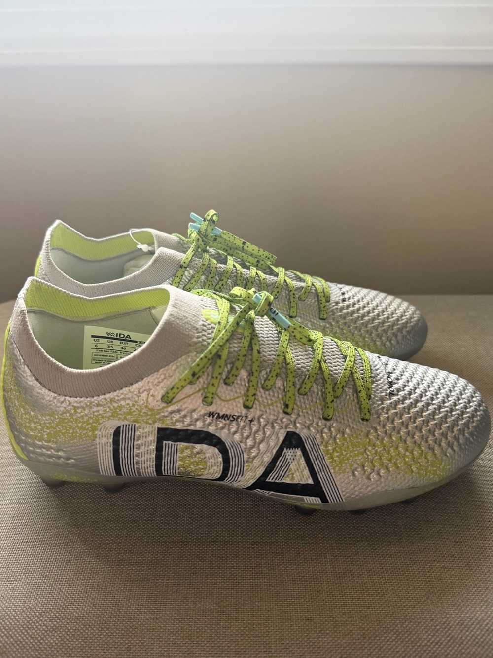 NWT IDA Women’s Soccer Cleats